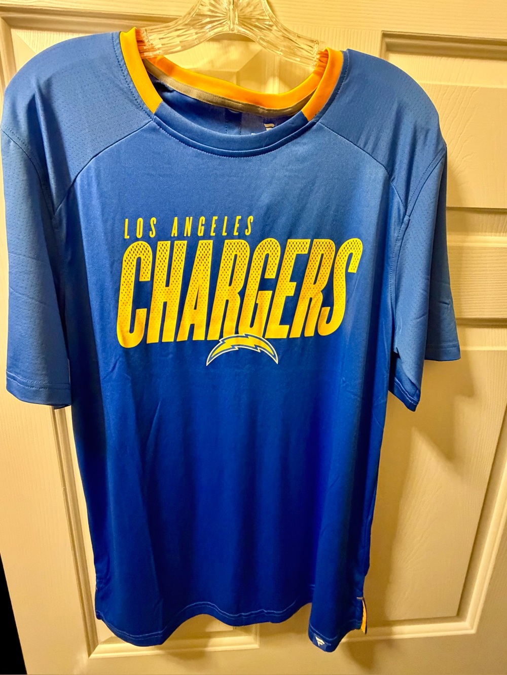 NWT Los Angeles Chargers NFL Short Sleeve Shirt Men's  Size  L Large